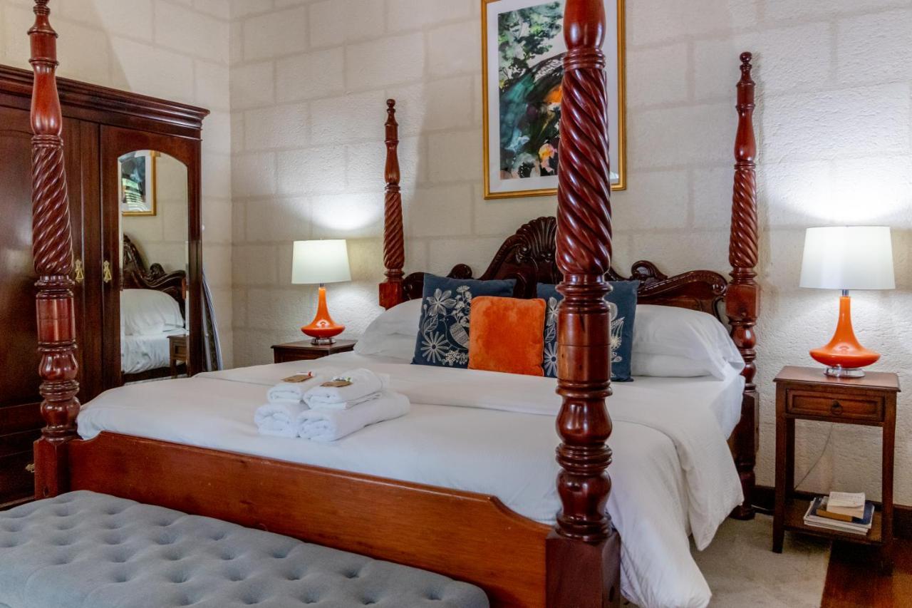 Hotel Sweetfield Manor à Bridgetown Extérieur photo
