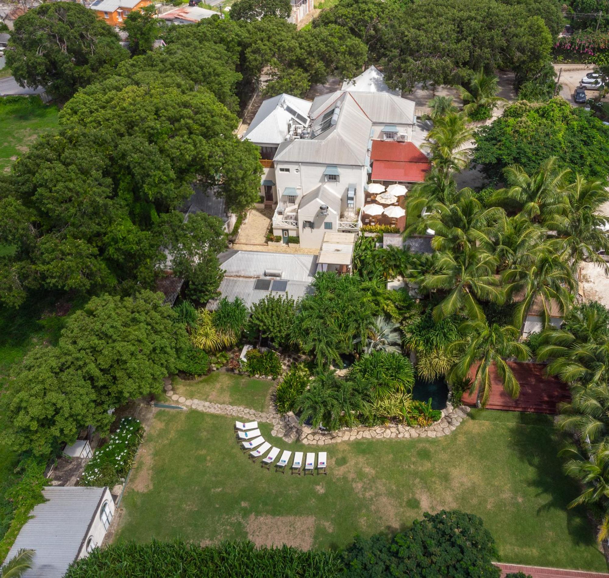 Hotel Sweetfield Manor à Bridgetown Extérieur photo